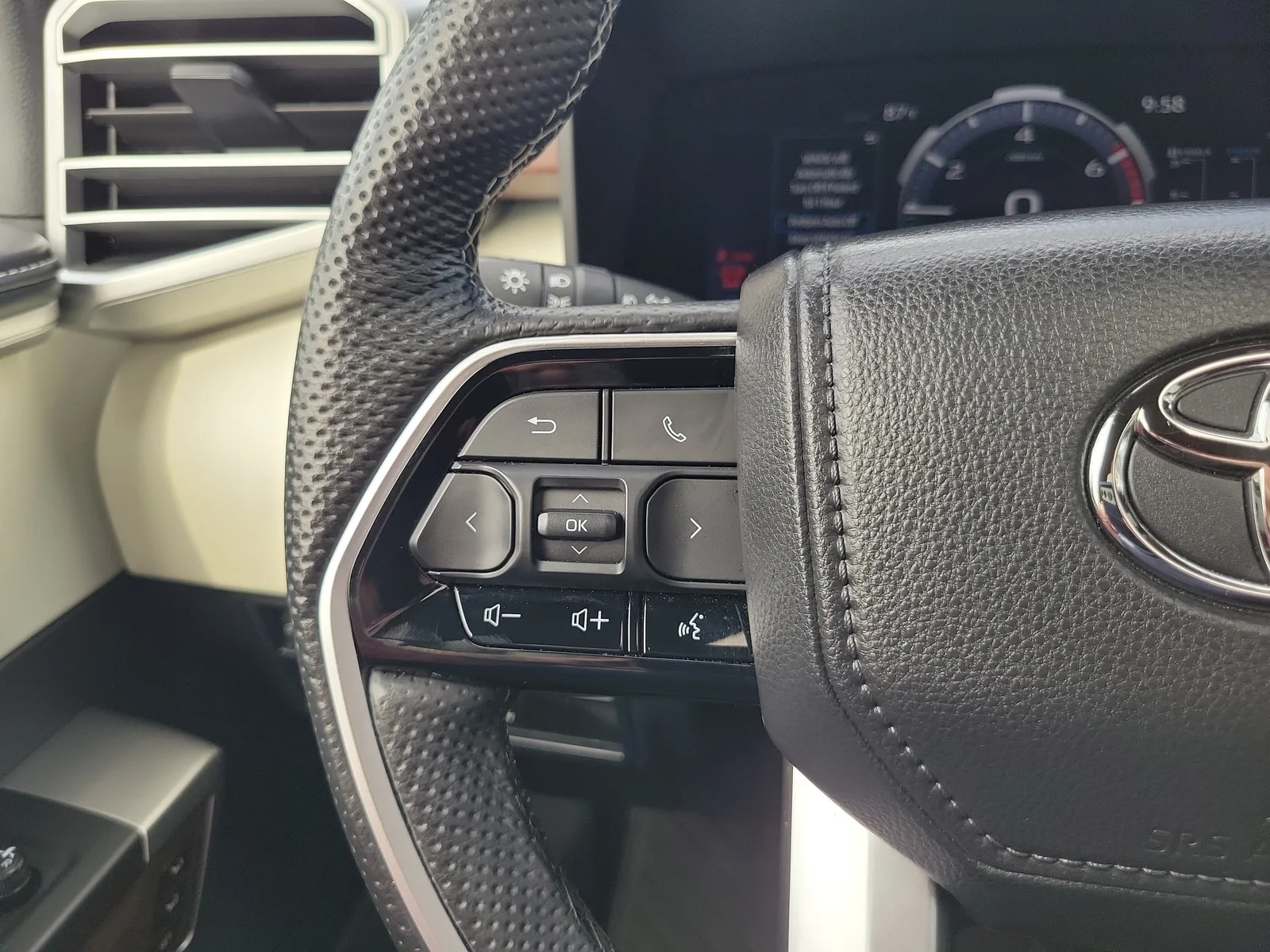 2025 Toyota Sequoia SR5 photo 20