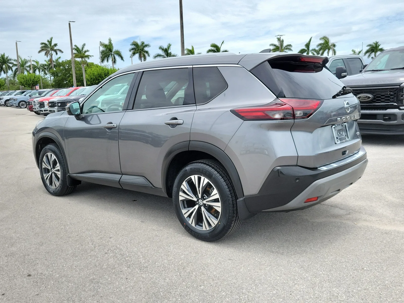 2021 Nissan Rogue SV photo 7