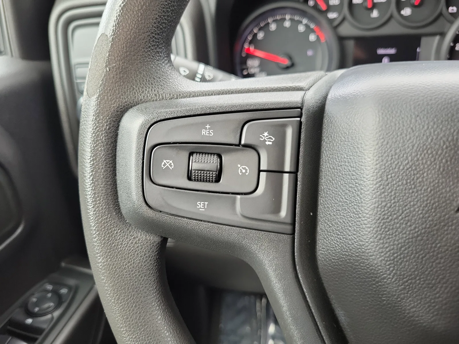 2024 Chevrolet Silverado 1500 Custom photo 18