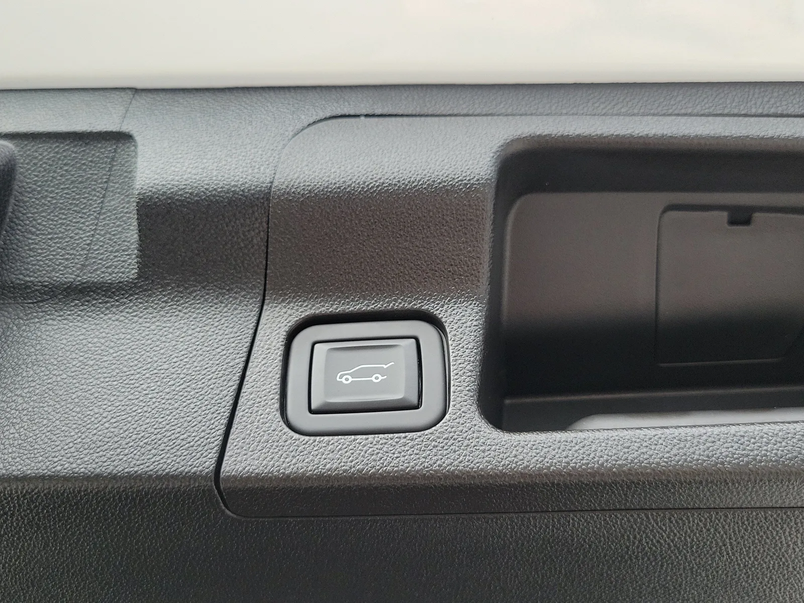 2023 GMC Acadia AT4 photo 10