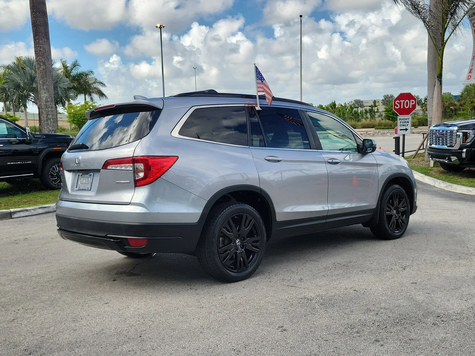 2021 Honda Pilot Special Edition photo 5