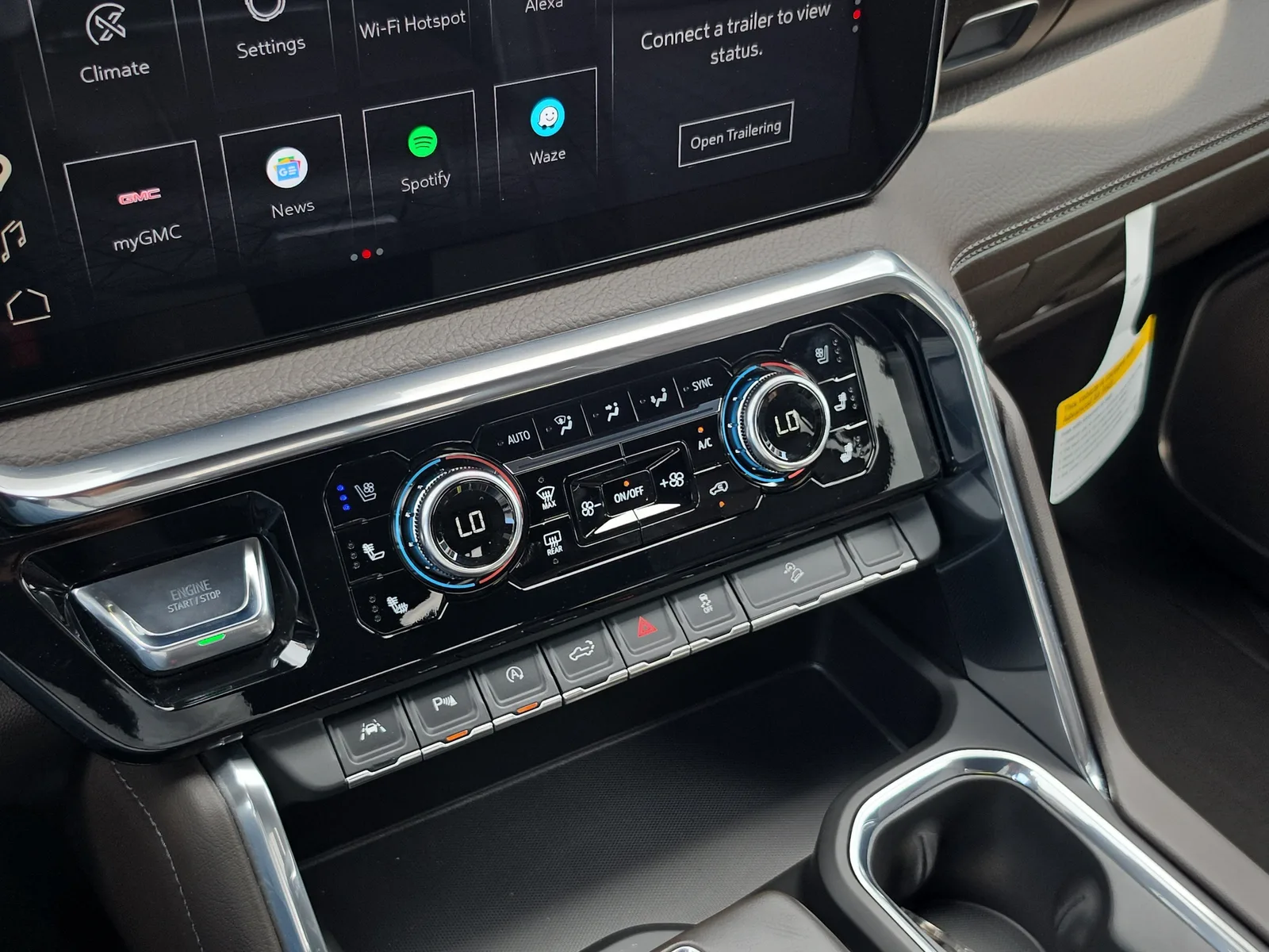 2025 GMC Sierra 1500 Denali 4WD Diesel photo 19