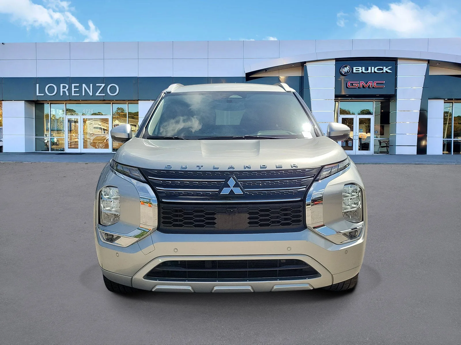 2022 Mitsubishi Outlander SEL photo 2