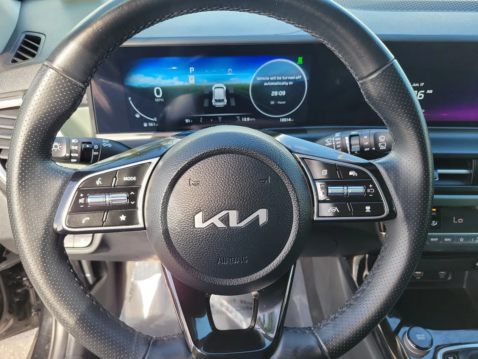 2025 Kia Seltos SX photo 12