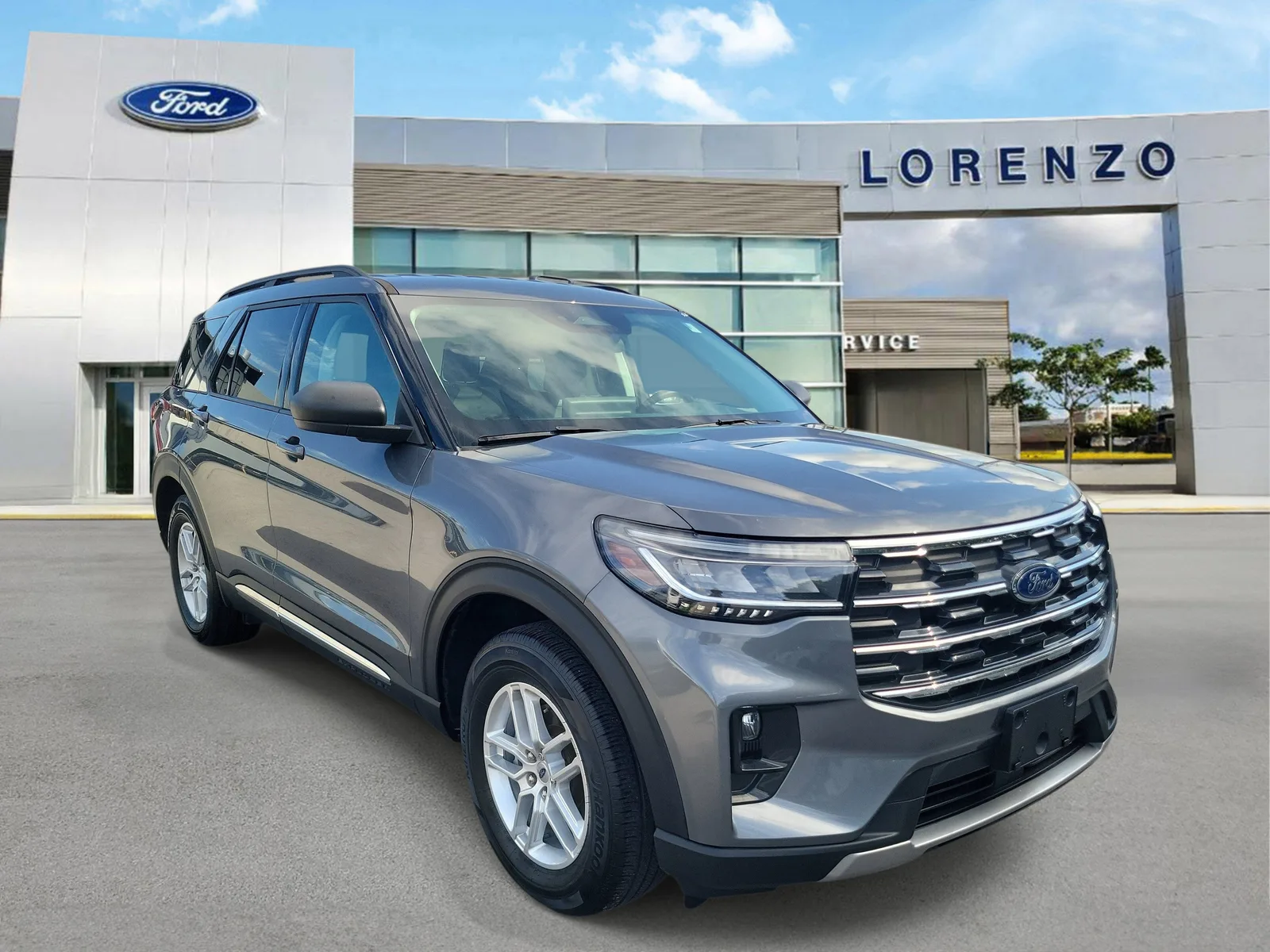2025 Ford Explorer Active photo 3