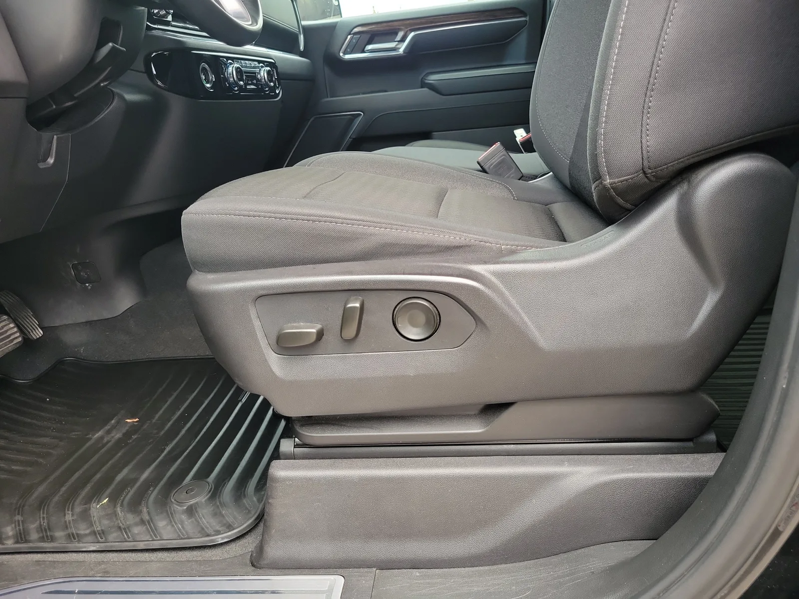 2024 GMC Sierra 1500 Elevation photo 17