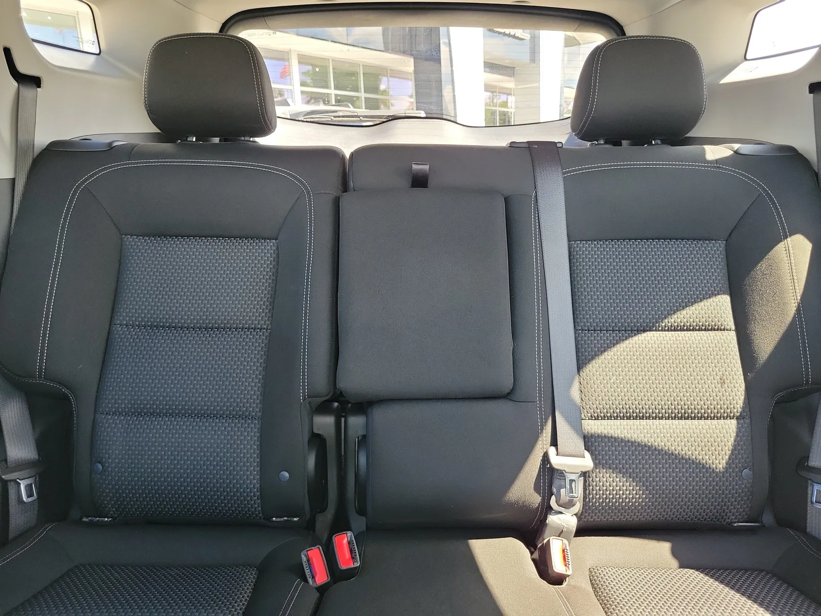 2024 GMC Terrain SLE photo 14