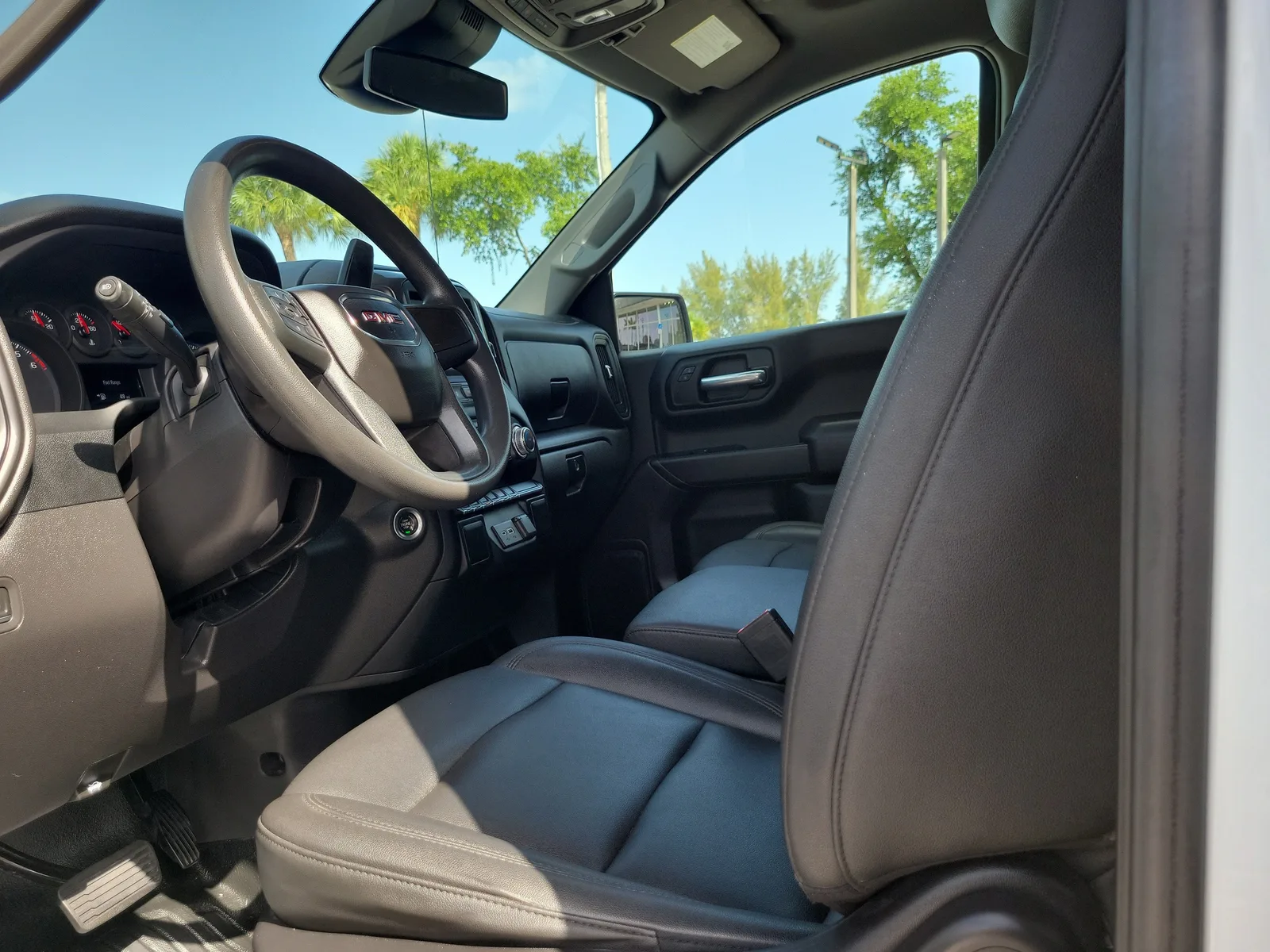 2022 GMC Sierra 1500 Pro photo 11