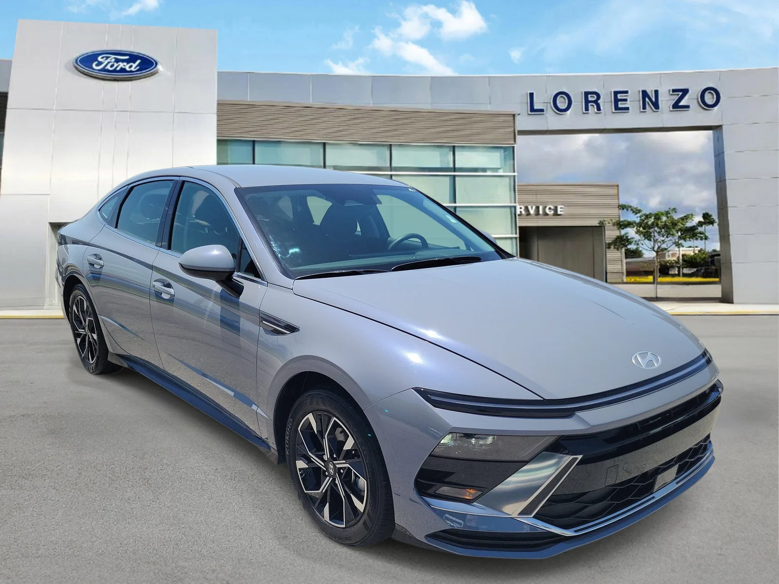 2025 Hyundai Sonata SEL photo 3