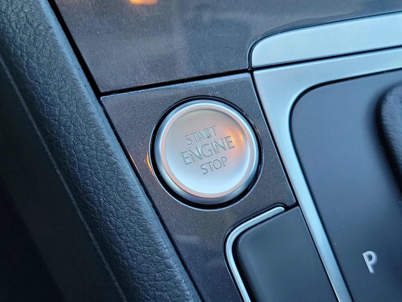 2020 Volkswagen Golf TSI photo 20