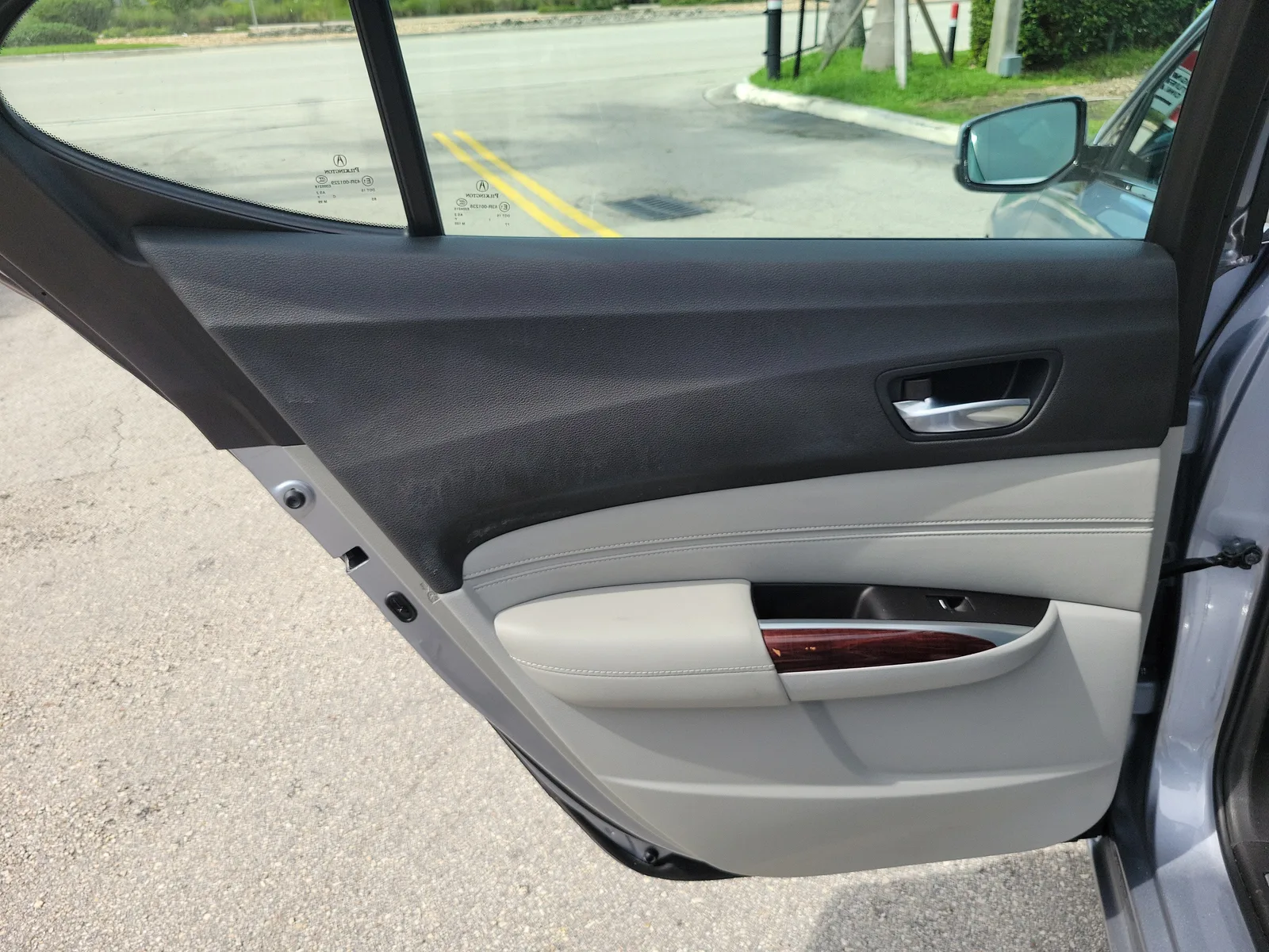 2016 Acura TLX V6 photo 24