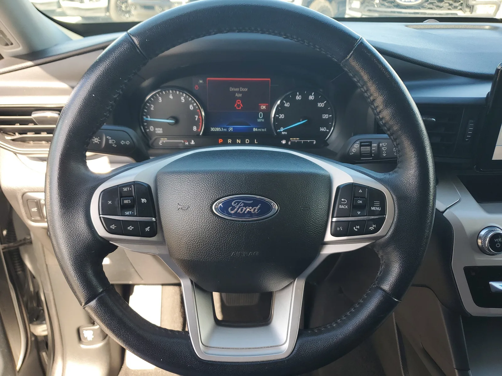 2023 Ford Explorer XLT photo 19