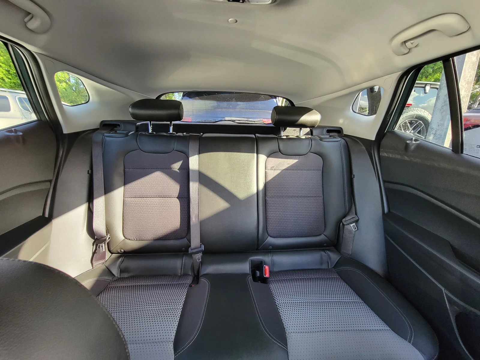 2025 Chevrolet Trax LT photo 14