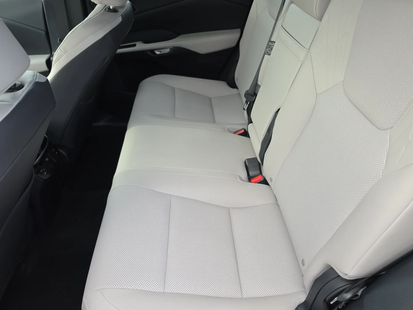 2023 Lexus RX RX 350 Premium photo 12