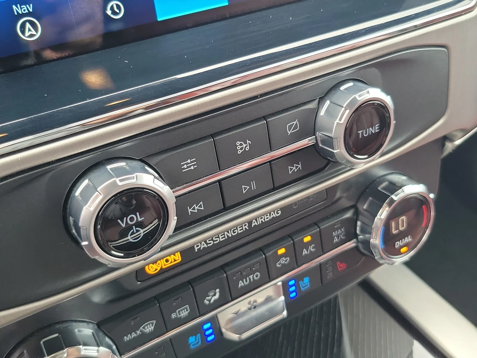 2022 Ford Super Duty F-350 SRW Platinum 4WD Diesel photo 23