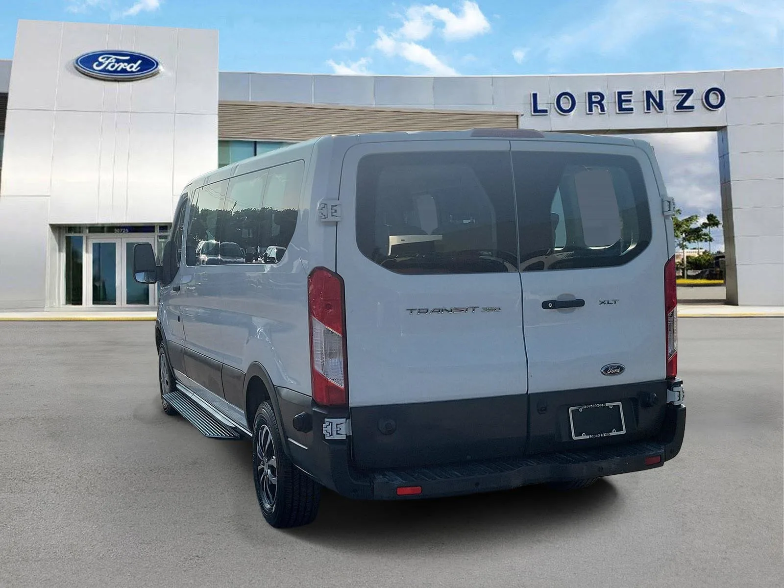 2018 Ford Transit Passenger Wagon XLT photo 7