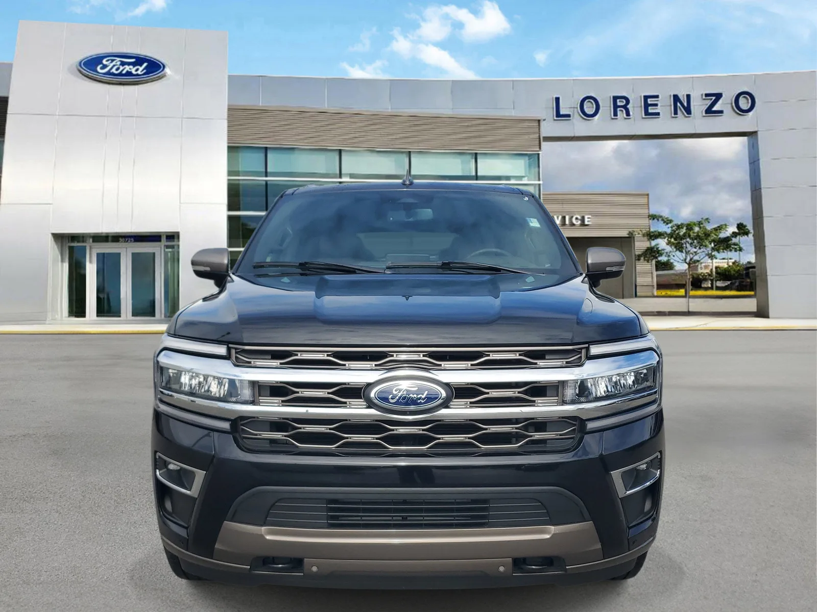 2024 Ford Expedition King Ranch 4WD photo 2