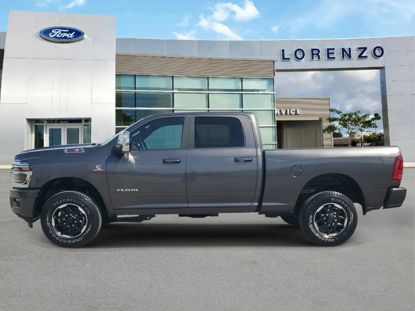 2026 RAM 2500 Laramie 4WD Diesel photo 8