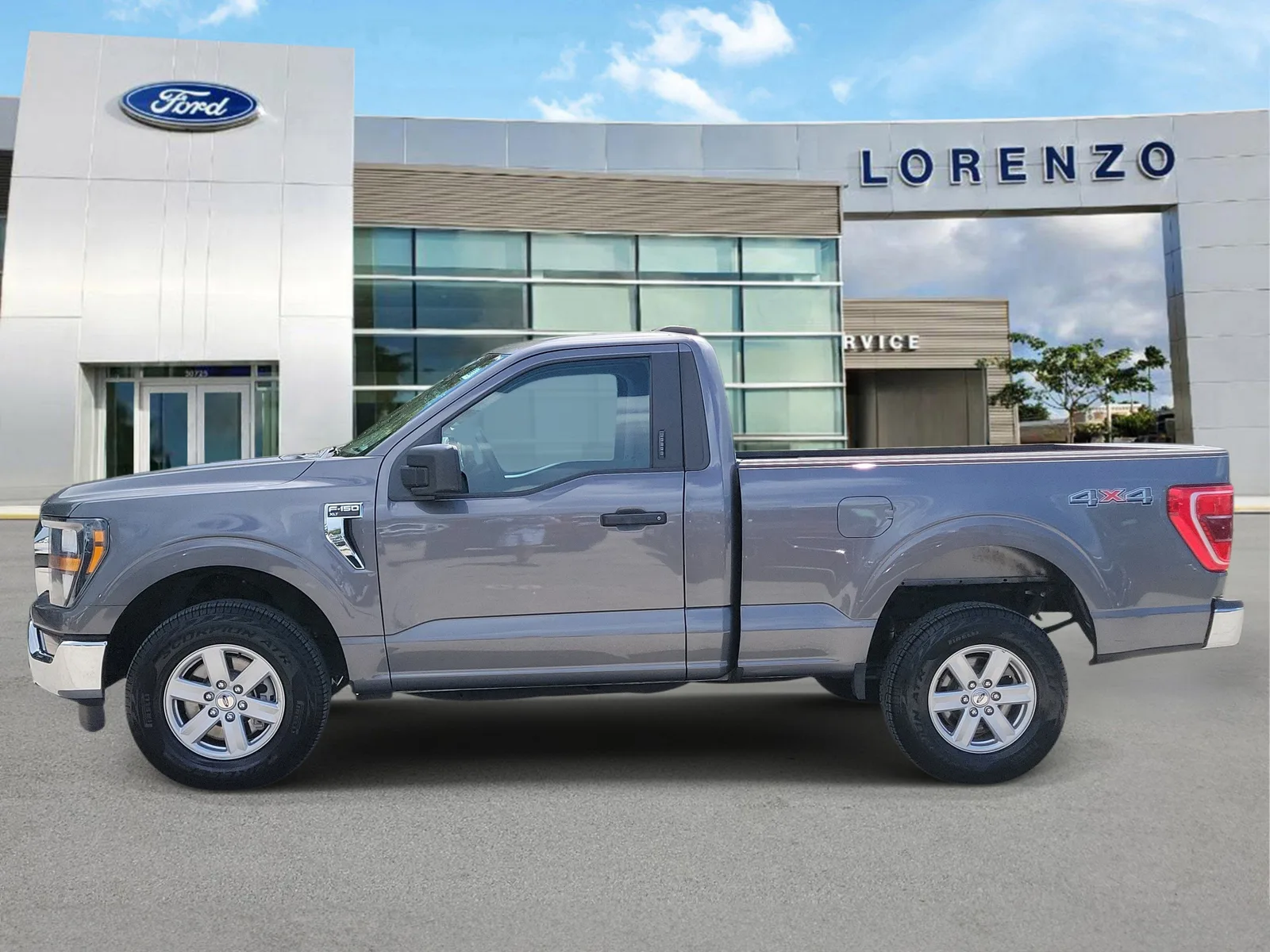 2023 Ford F-150 XLT 4WD photo 8
