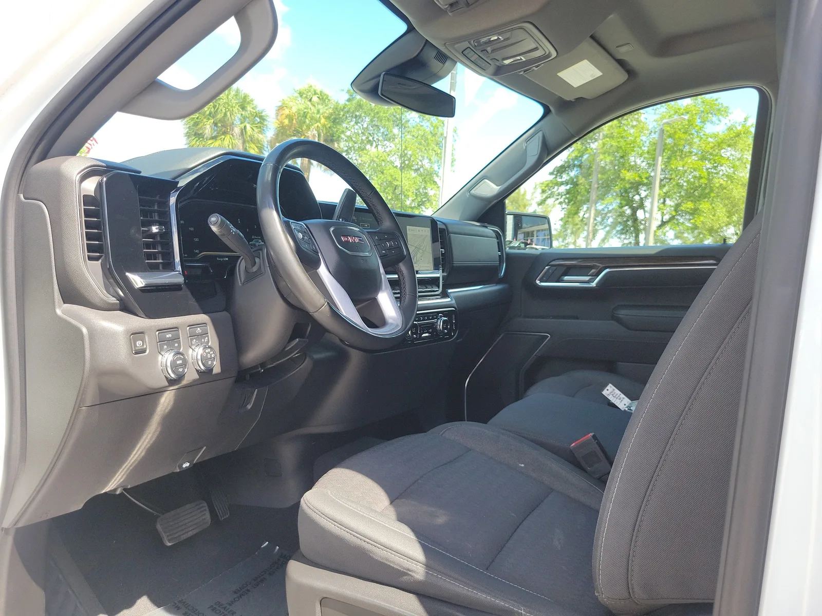 2023 GMC Sierra 1500 Elevation 4WD photo 9