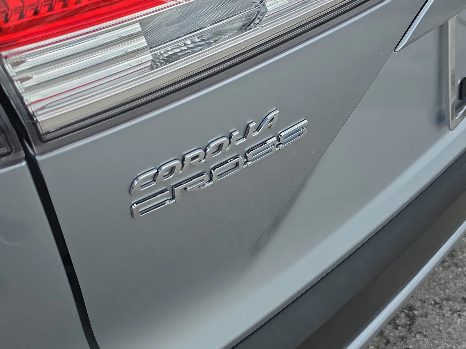 2025 Toyota Corolla Cross L photo 8