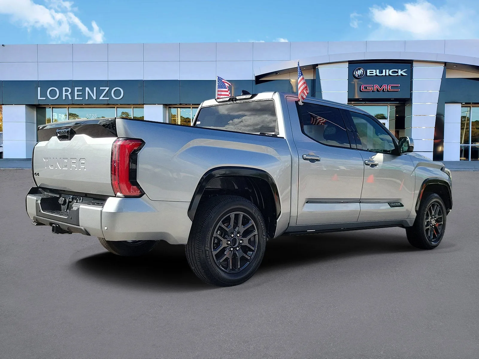 2023 Toyota Tundra 4WD Platinum photo 5
