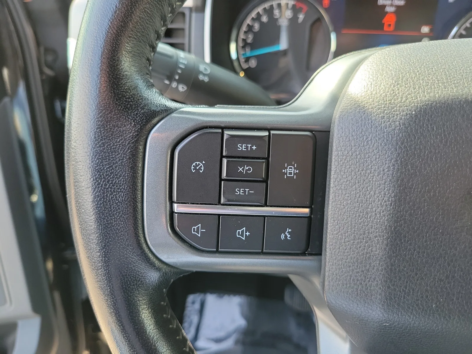 2022 Ford F-150 XLT photo 20