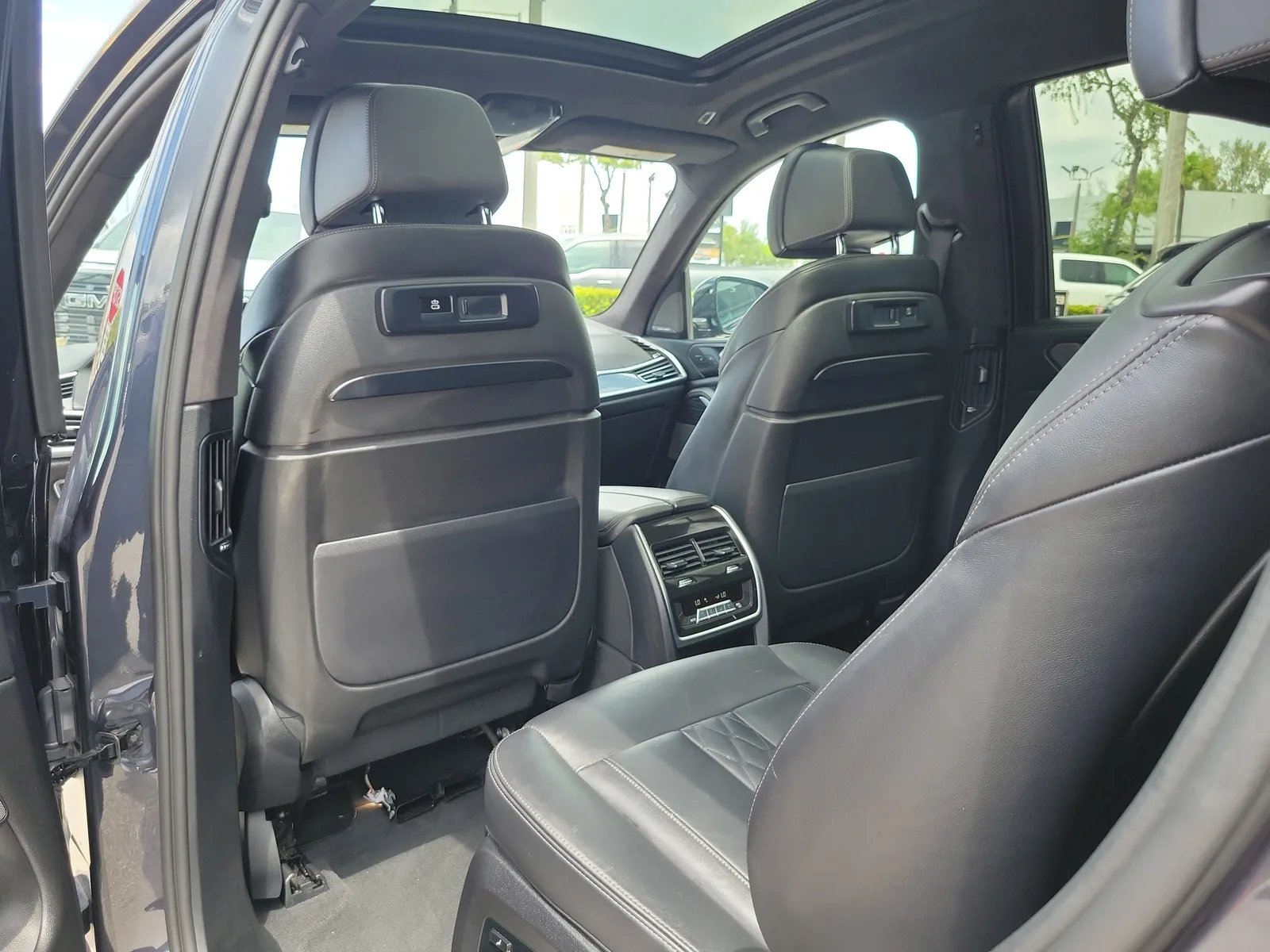 2022 BMW X7 M50i photo 13