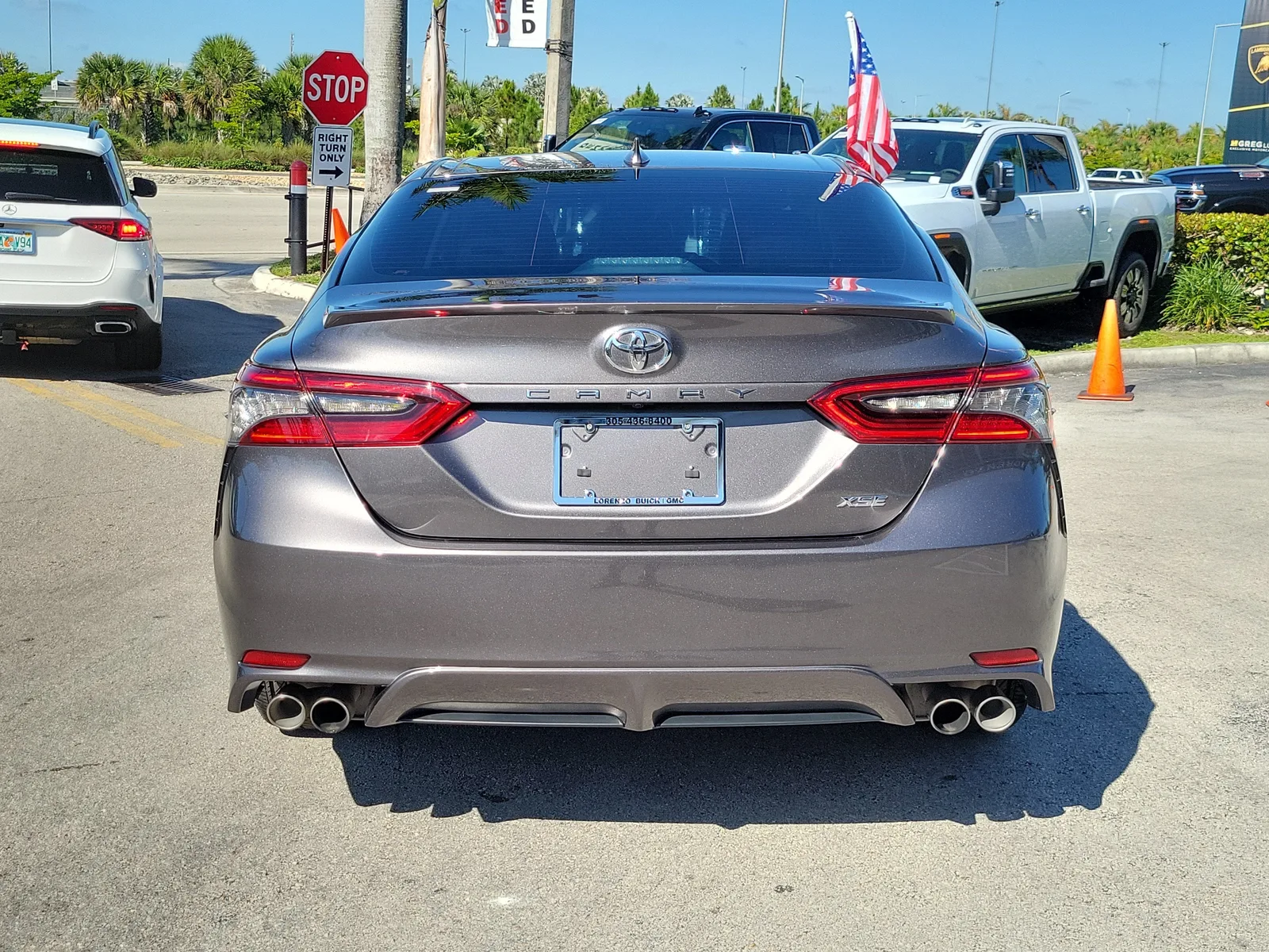 2023 Toyota Camry XSE photo 6