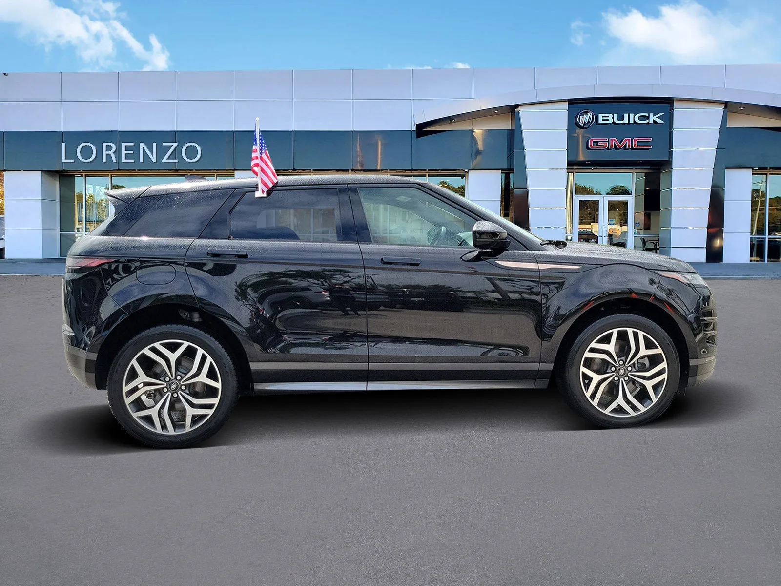 2023 Land Rover Range Rover Evoque R-Dynamic SE photo 4