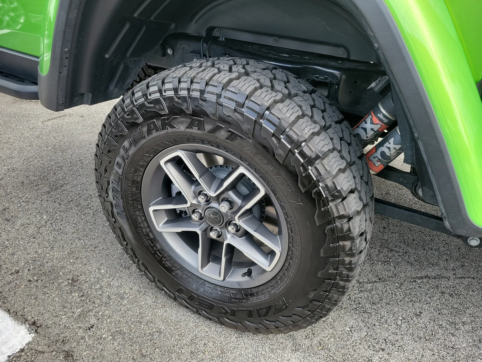 2025 Jeep Gladiator Mojave X photo 26