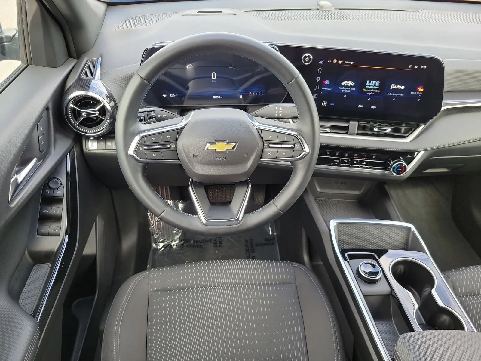 2026 Chevrolet Equinox FWD LT photo 19