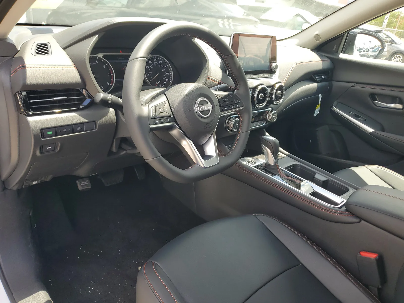 2025 Nissan Sentra SR photo 7