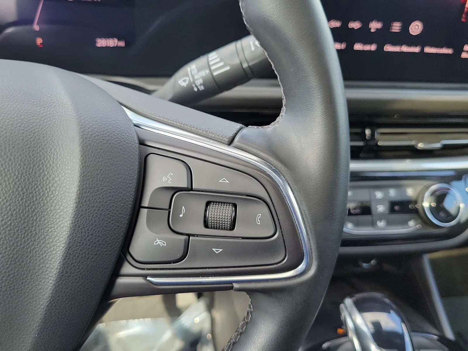 2024 Buick Envista Sport Touring photo 23