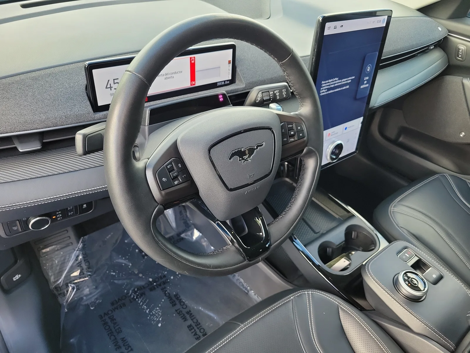 2024 Ford Mustang Mach-E Premium photo 9