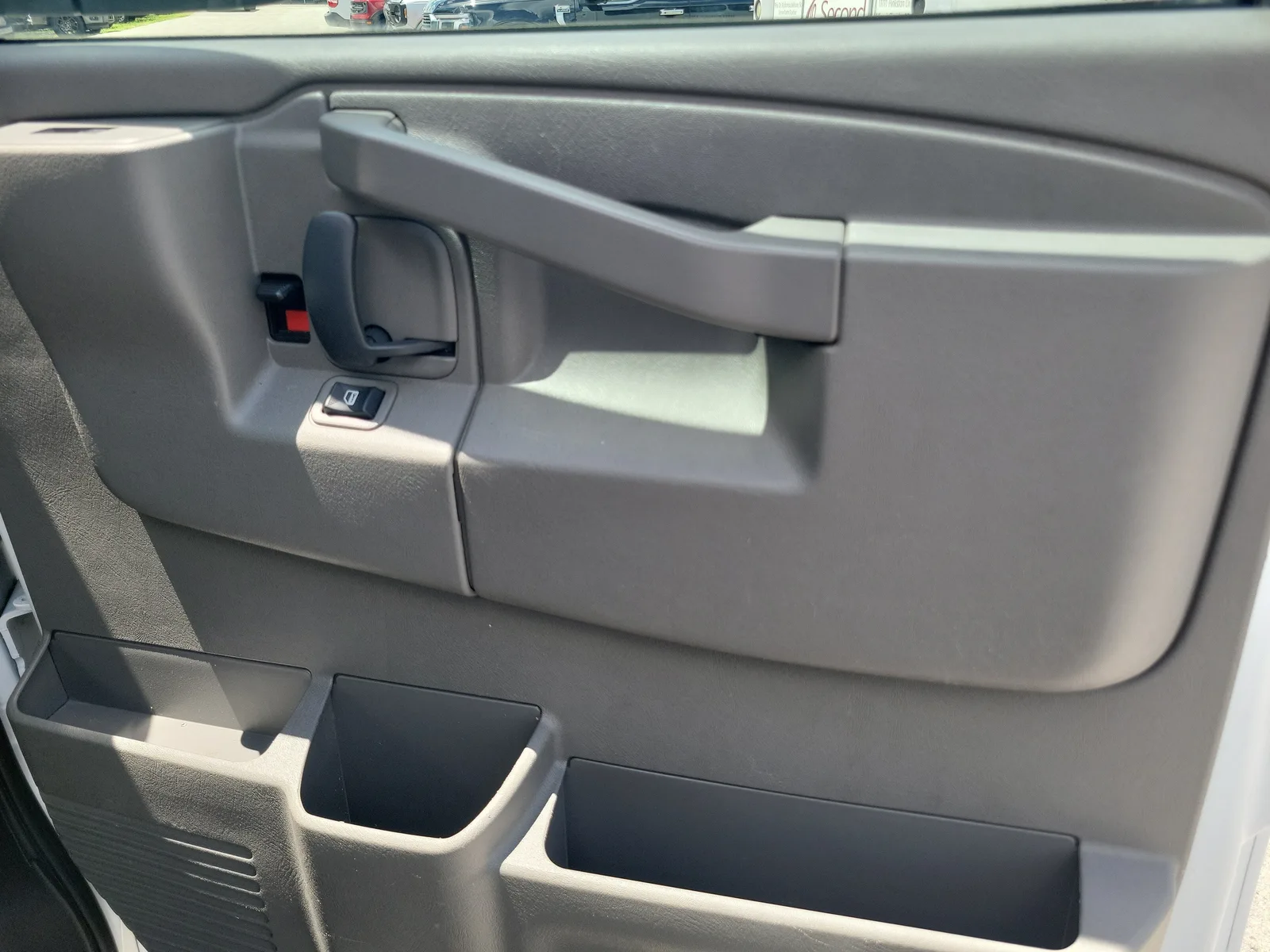 2023 Chevrolet Express Cargo Van Work Van photo 29