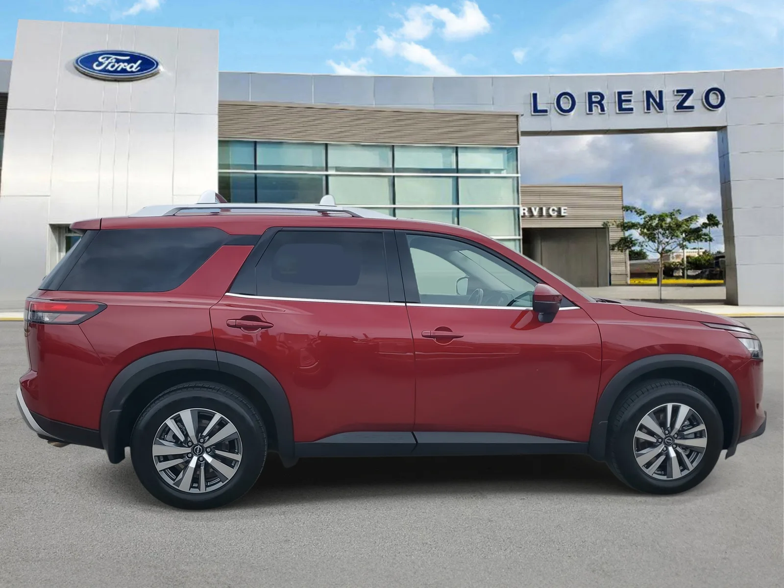 2024 Nissan Pathfinder SL photo 4