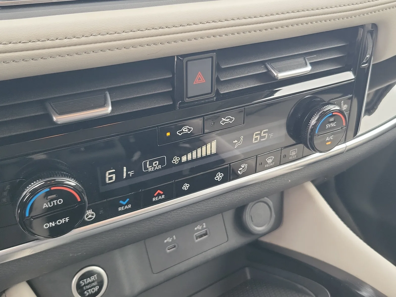 2022 Nissan Rogue SL photo 26