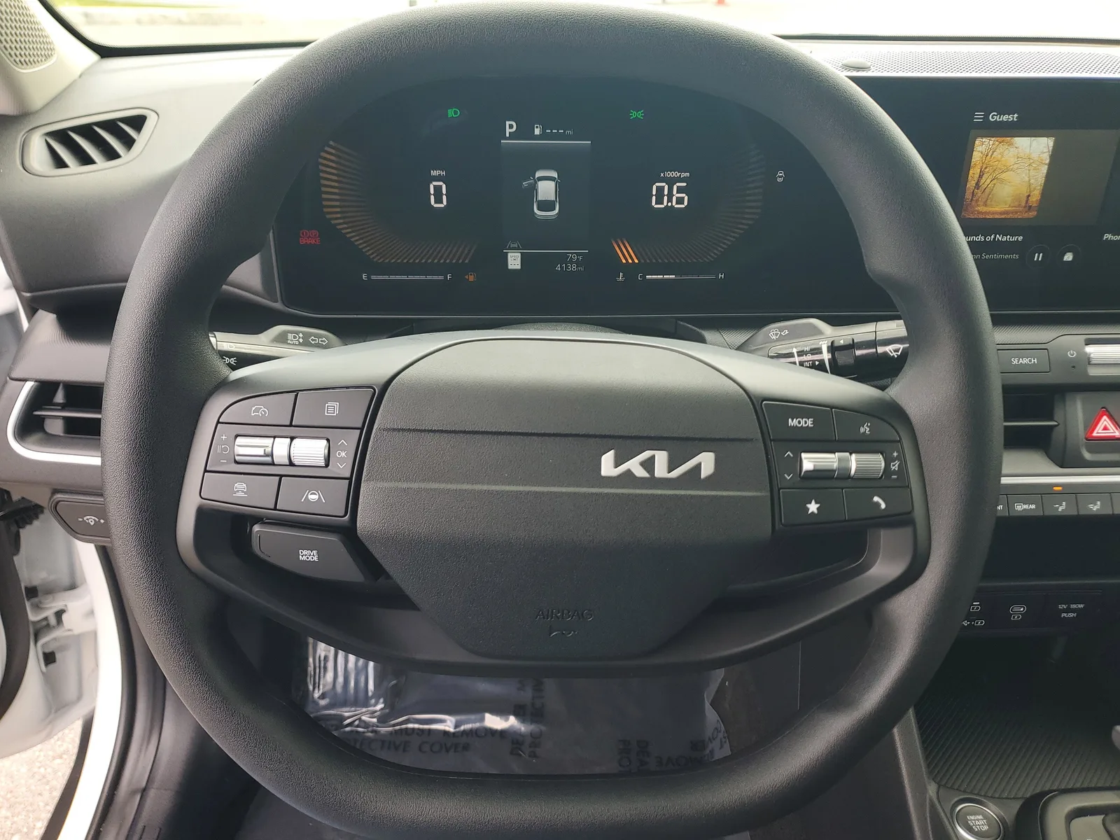 2025 Kia K4 LXS photo 18
