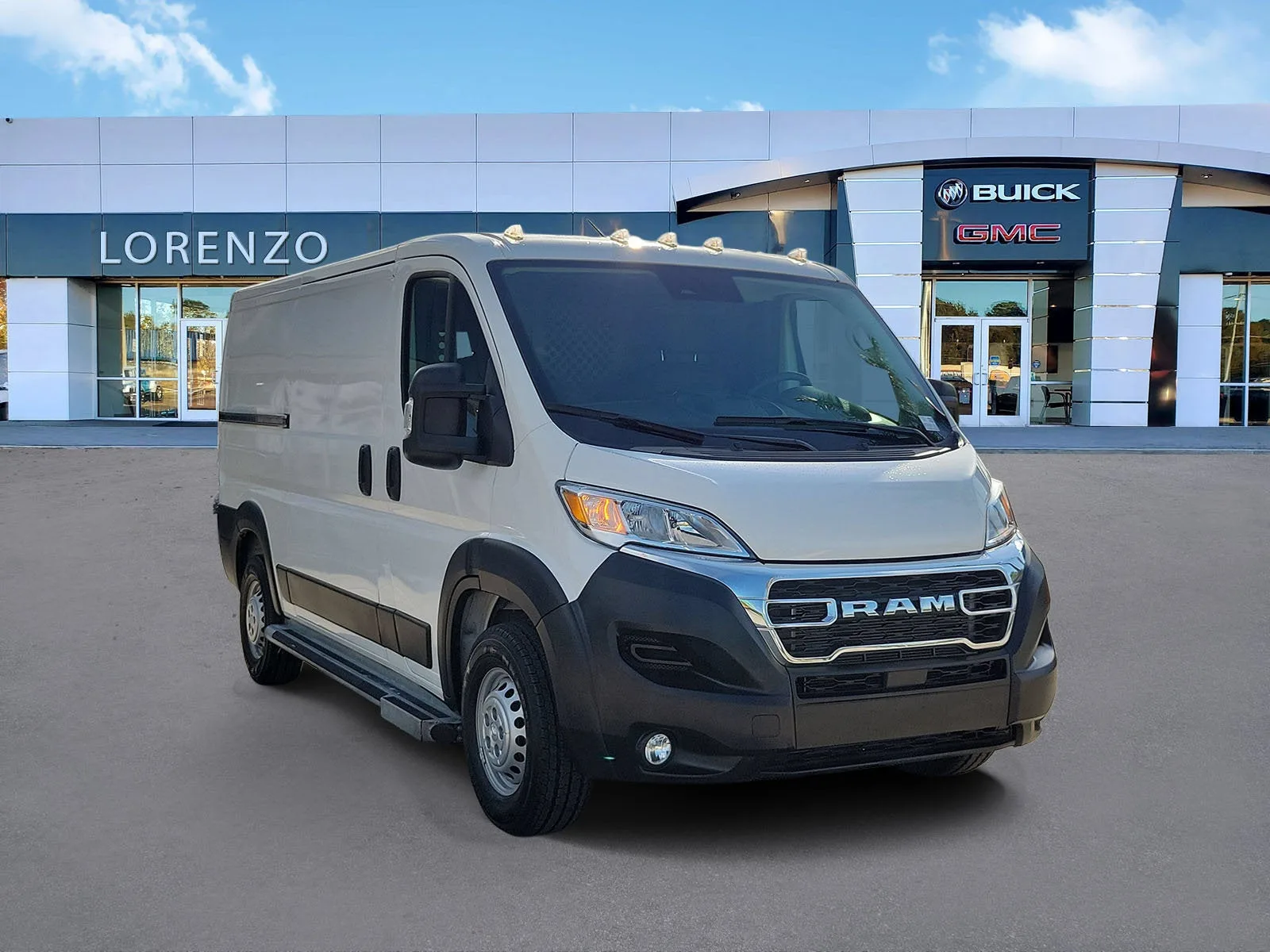 2025 RAM ProMaster Cargo Van Tradesman photo 3