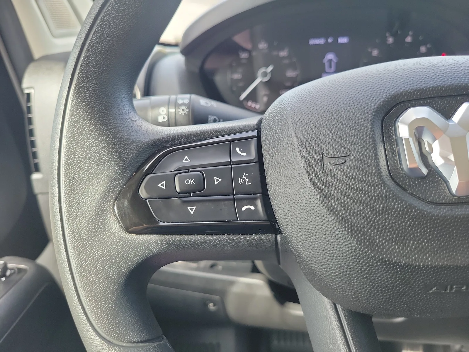 2026 RAM ProMaster Cargo Van Tradesman photo 17