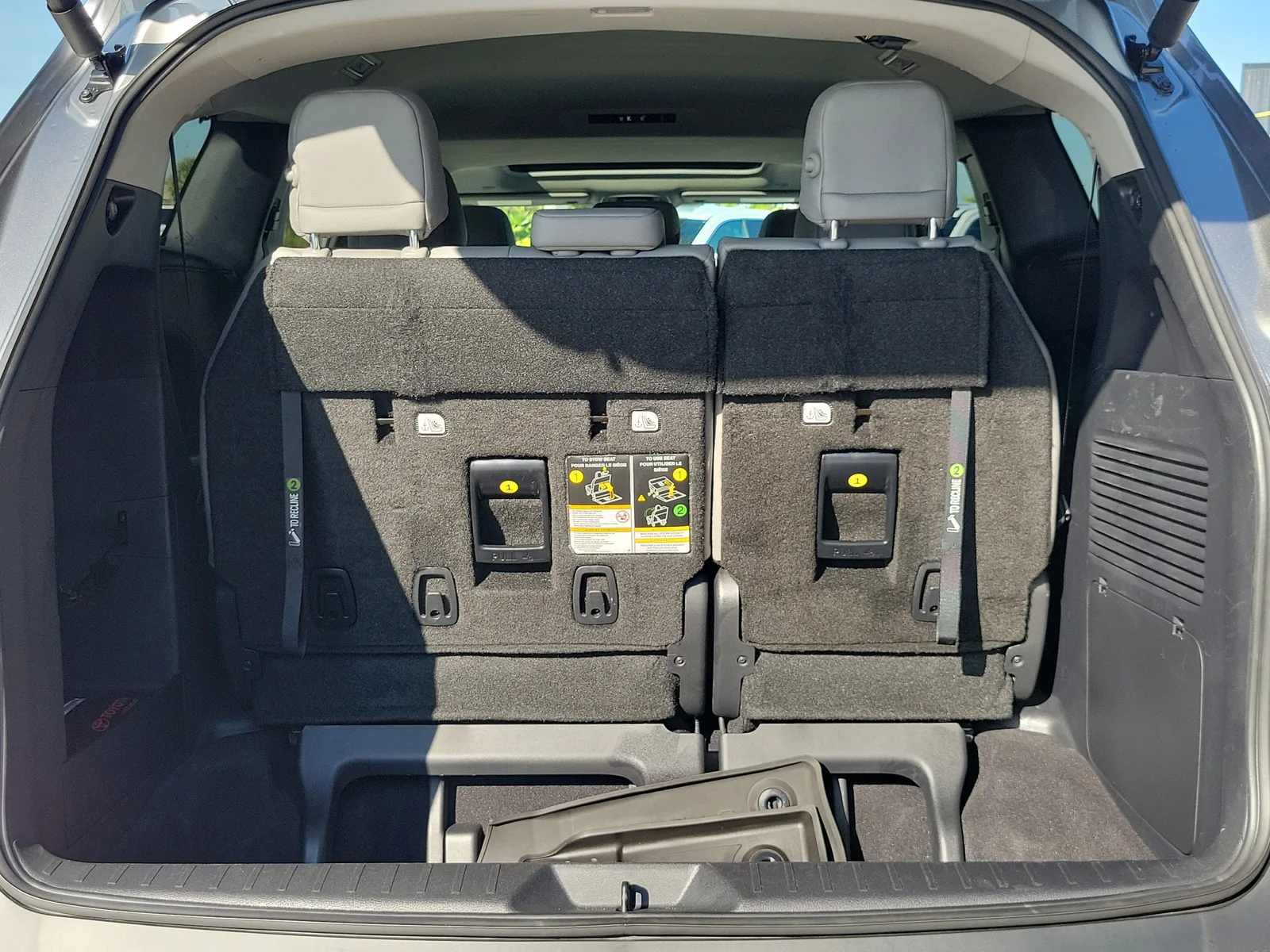 2026 Toyota Sienna XLE photo 18