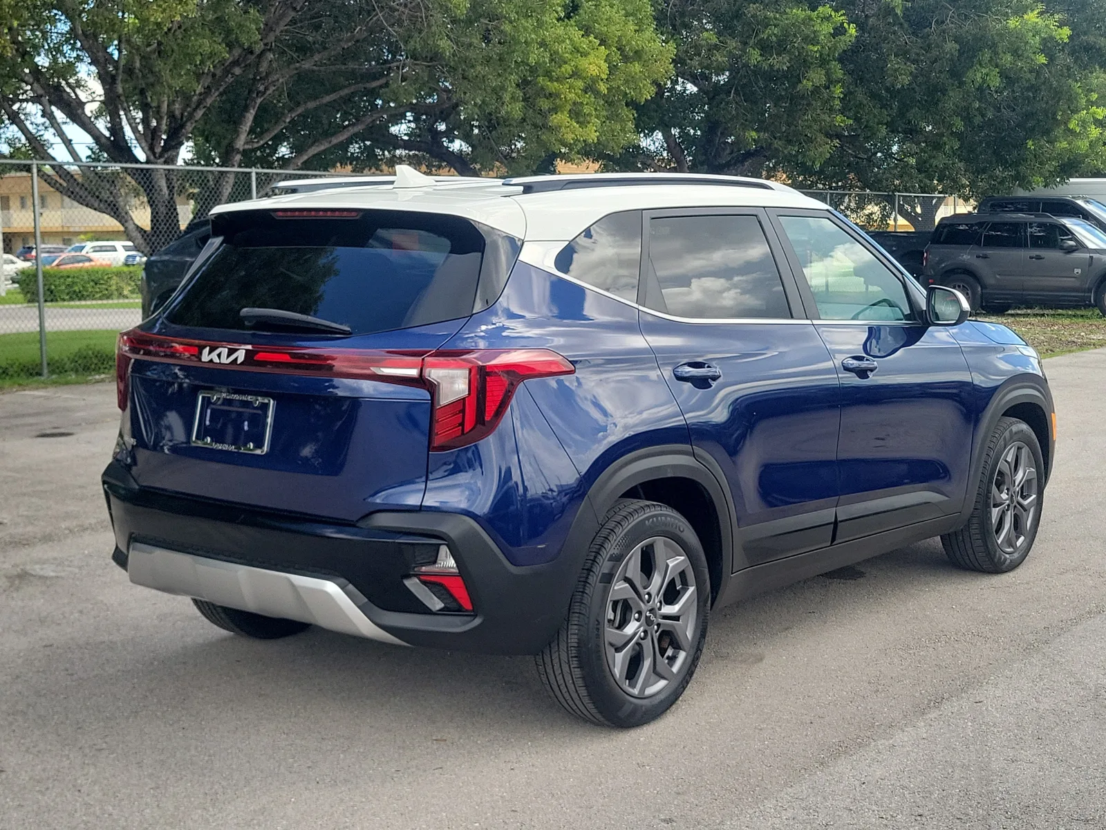 2024 Kia Seltos S photo 5