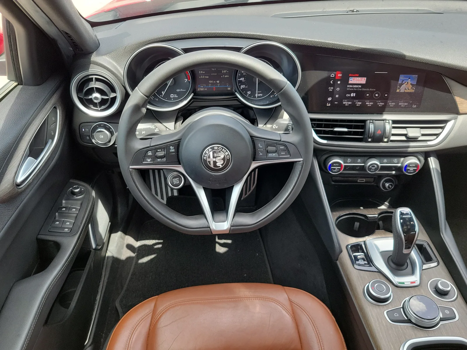 2022 Alfa Romeo Giulia Ti photo 14