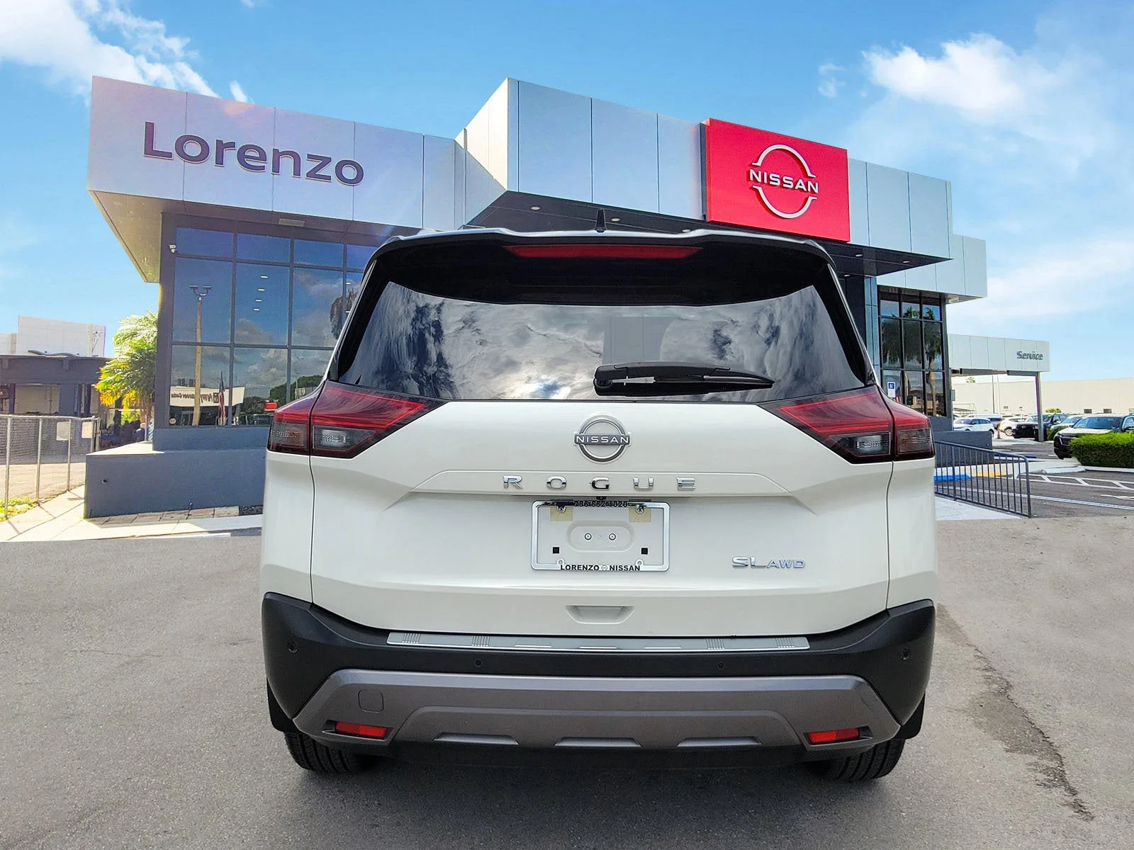 2023 Nissan Rogue SL 4WD photo 6