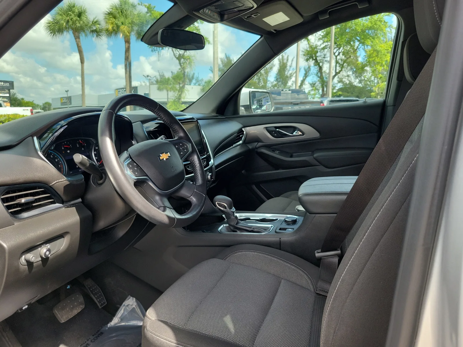2022 Chevrolet Traverse LT Cloth photo 17