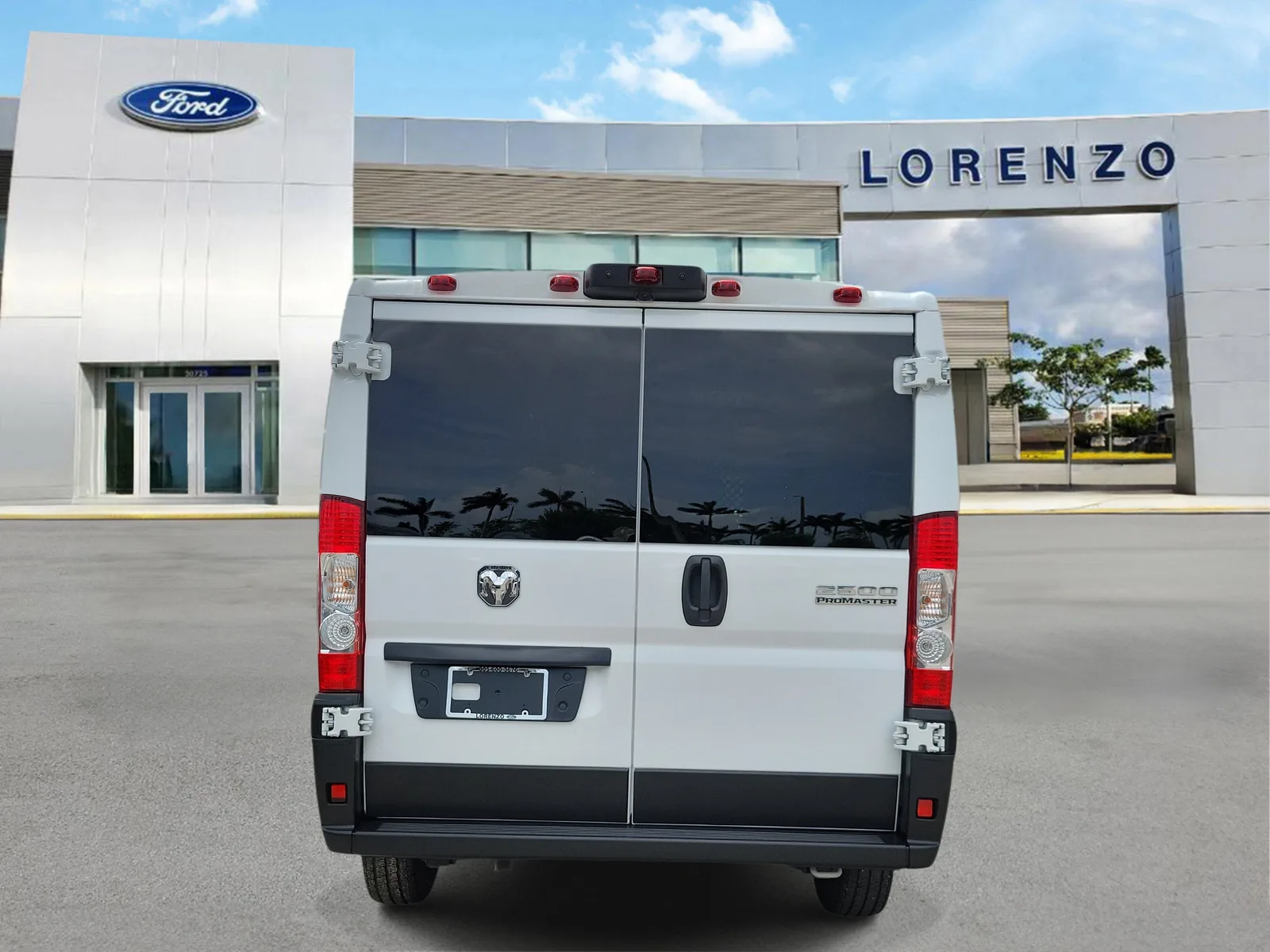 2025 RAM ProMaster Cargo Van Tradesman photo 6