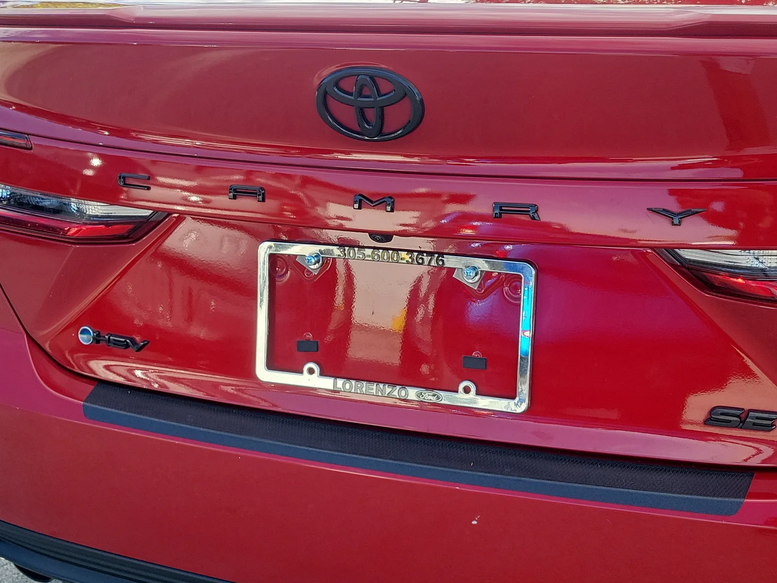 2025 Toyota Camry SE photo 32