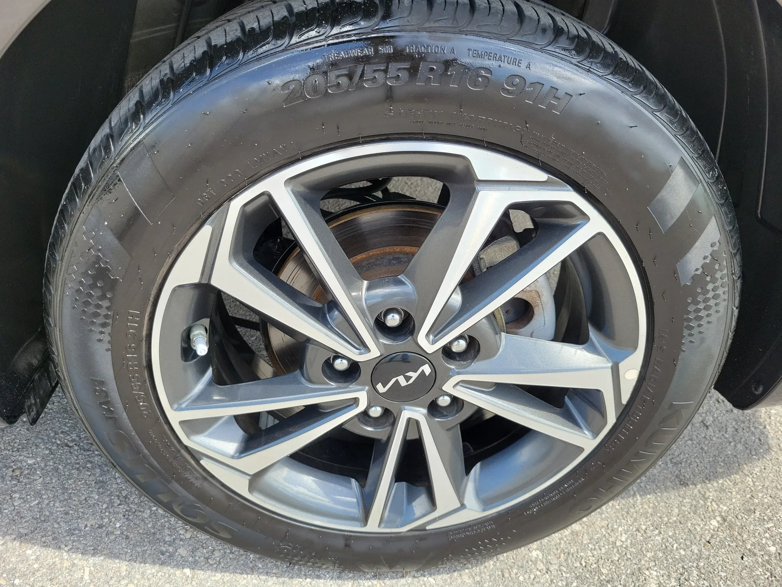 2023 Kia Forte LXS photo 9