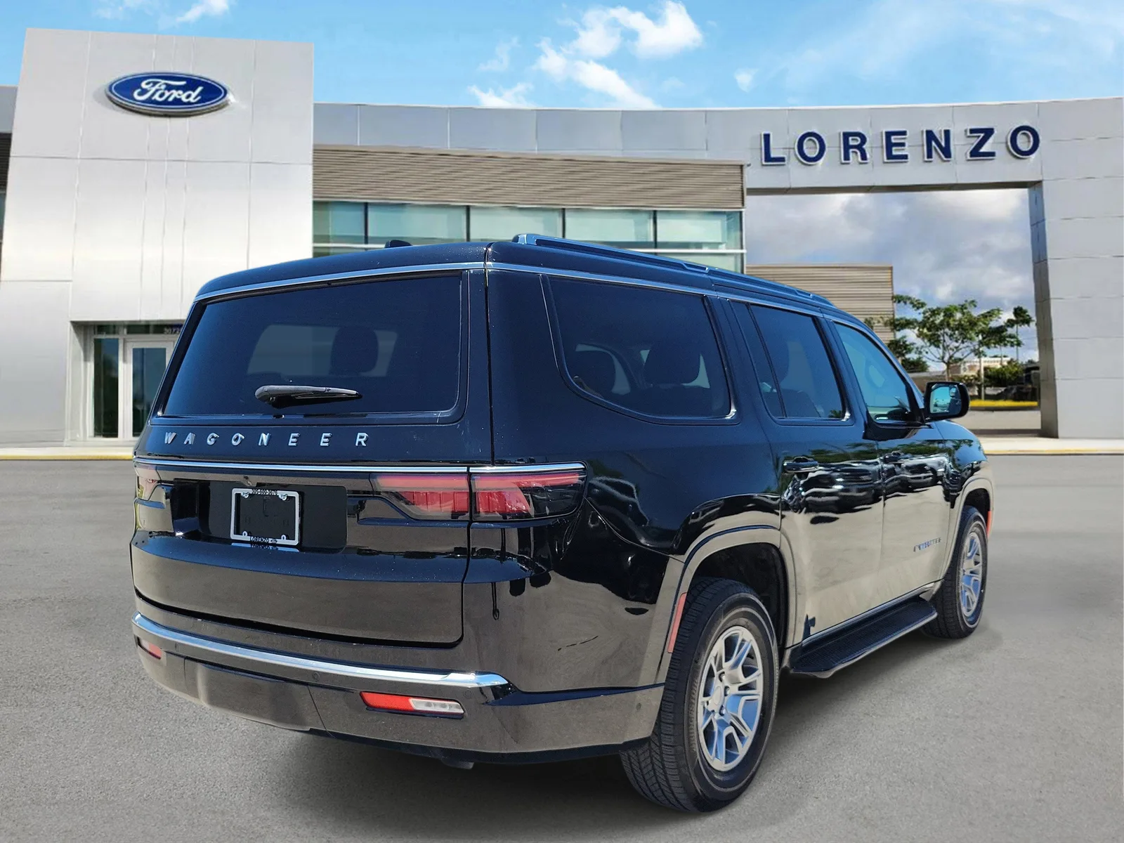 2023 Jeep Wagoneer Base photo 5